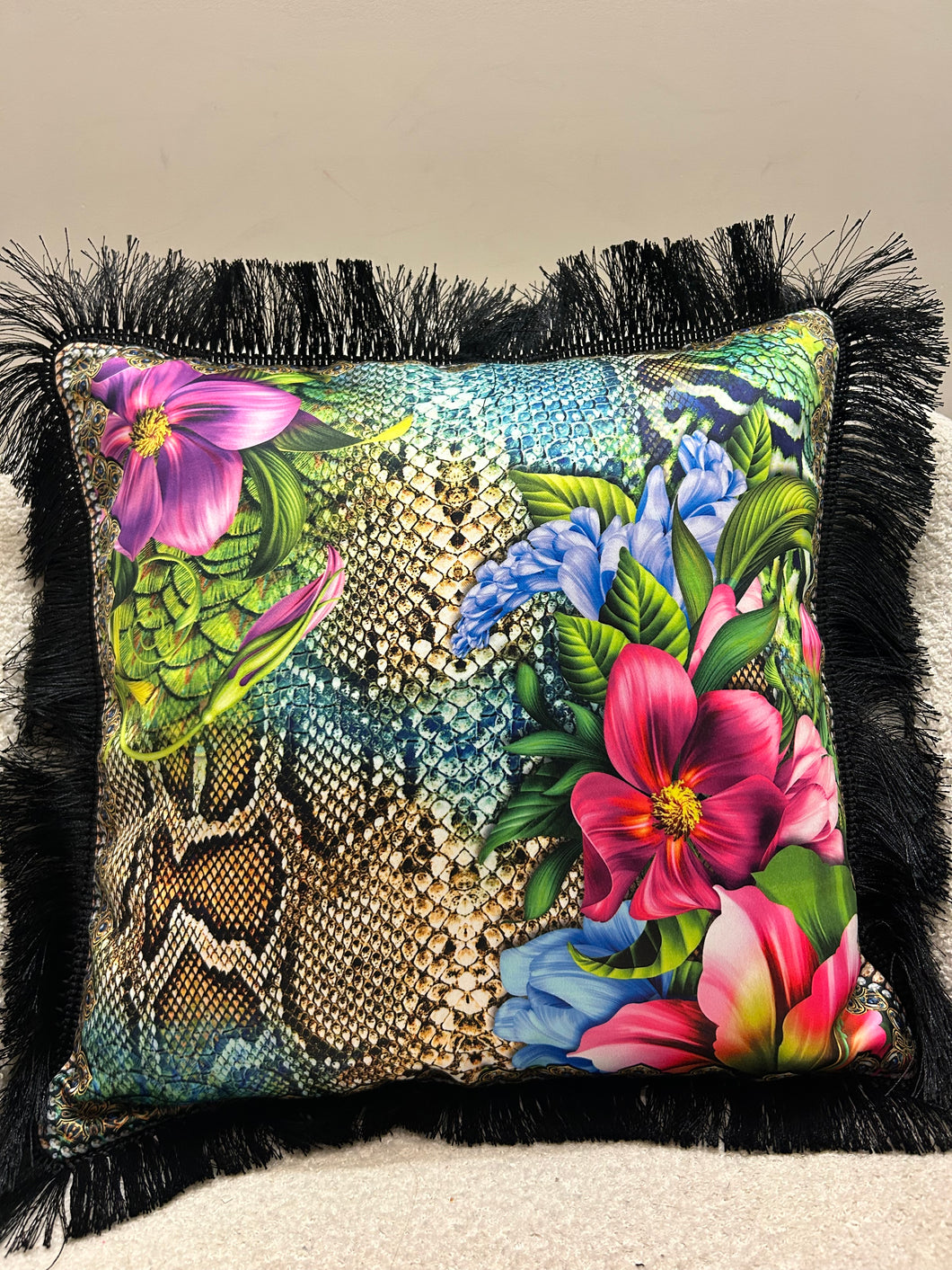 Cushion cover Aloha Floral Snake