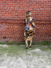 Load image into Gallery viewer, Maxi Kaftan Miami Blue Black
