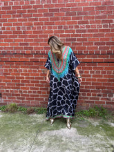 Load image into Gallery viewer, Maxi Kaftan Panthera
