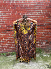 Load image into Gallery viewer, Maxi Kaftan Tiger Royal
