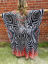 Load image into Gallery viewer, Maxi Kaftan Wild Africa
