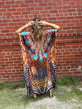Load image into Gallery viewer, Maxi Kaftan Savannah Queen

