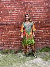 Load image into Gallery viewer, Maxi Kaftan Green Leopard Exotic
